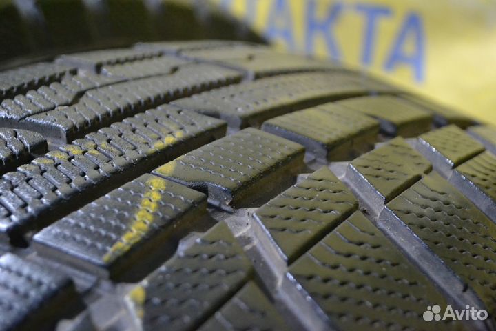 Toyo Winter Tranpath TX 225/60 R17