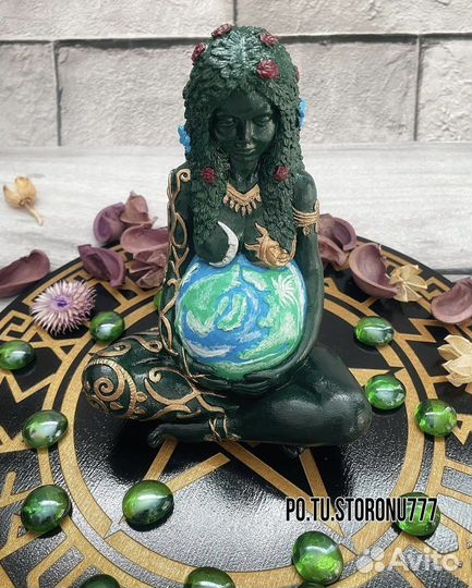 Статуэтка Гайя/Гея