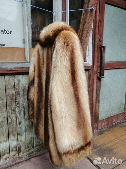 Шуба - полушубок из енота
