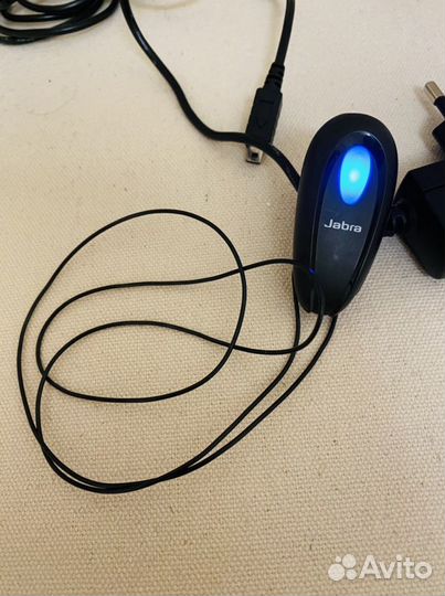 Микронаушник с беспроводной гарнитурой Jabra