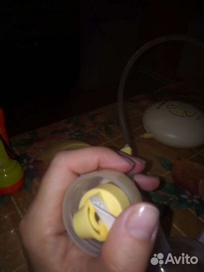 Молокоотсос электронный medela swing