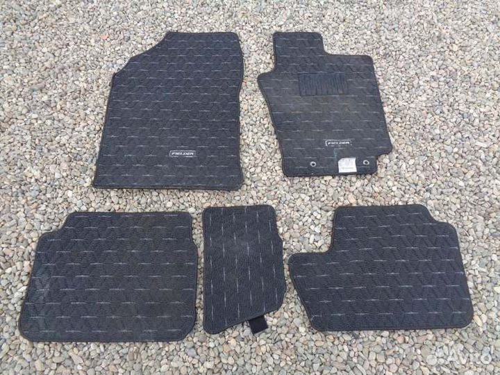 Коврики комплект Toyota Corolla Fielder ZRE144
