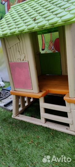 Детский игровой домик с качелями