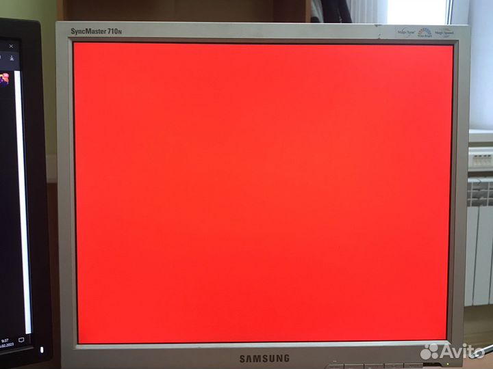 Монитор Samsung 710n