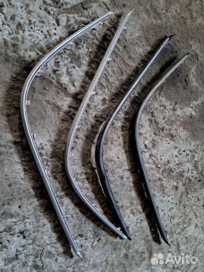 Молдинг заднего бампера Lancia libra