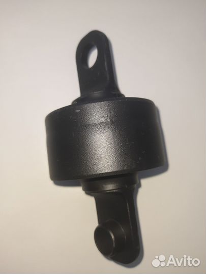 Сайлентблок заднего продольного рычага KIA carens