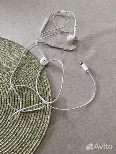 Наушники earpods