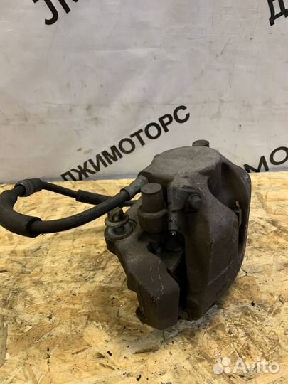 Суппорт передний левый BMW X5 E70