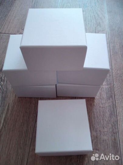Коробочки подарочные из хорошего,плотного картона