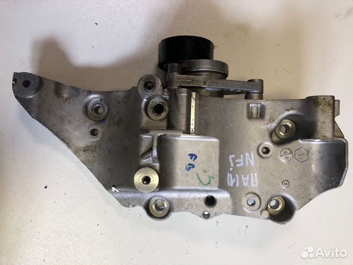 Peugeot citroen Кронштейн двигателя