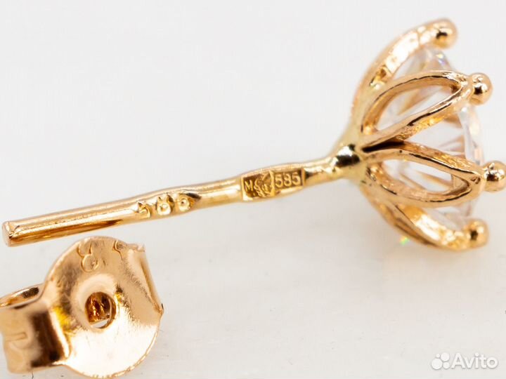 Золотые серьги с фианитами