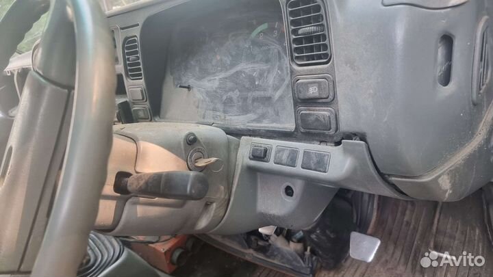 Mitsubishi Fuso Canter, 1996