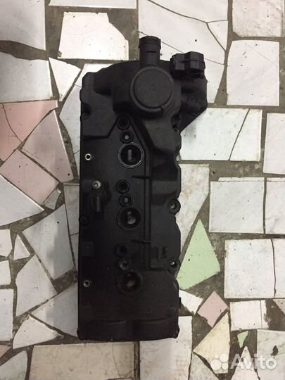 Крышка клапанов Volkswagen Touareg3.0 турбо дизель