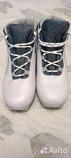 Лыжные ботинки 37 размера NNN