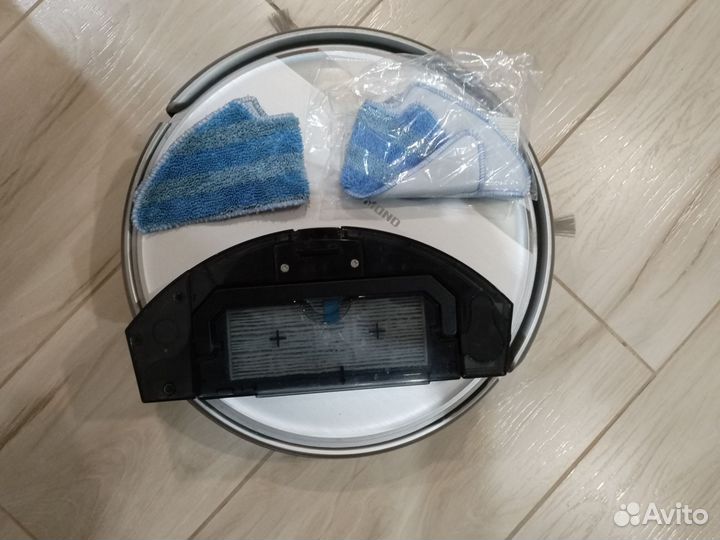 Робот пылесос Redmond rv-r500