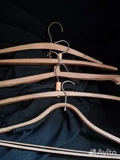 Вешалки плечики