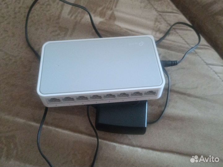Коммутатор TP-Link TL-SF1008D