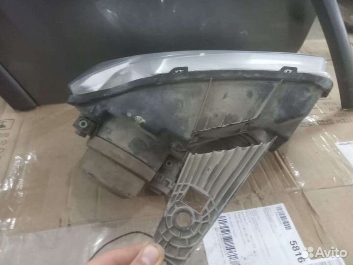 Фара левая Jeep grand Cherokee wk2 2012г