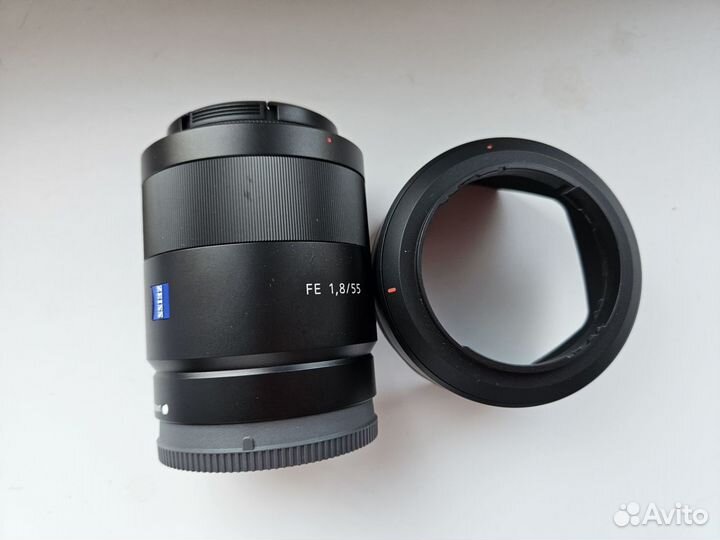 Объектив Sony Zeiss FE 55mm f/1.8