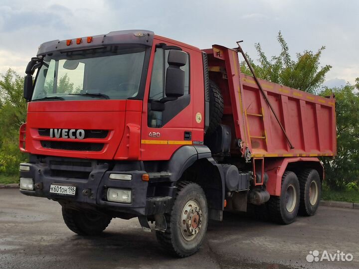 IVECO Trakker, 2011