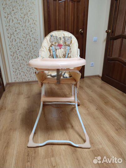 Детский стульчик для кормления