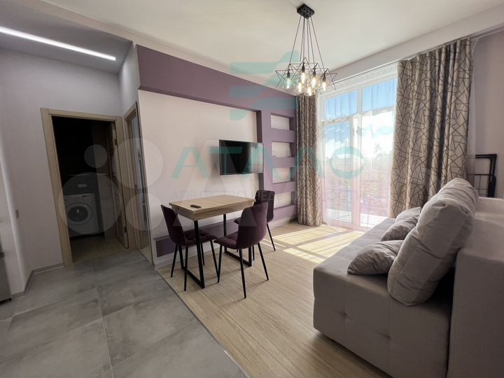 2-к. квартира, 40 м², 1/3 эт.