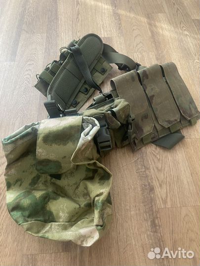 Тактический пояс с подсумками