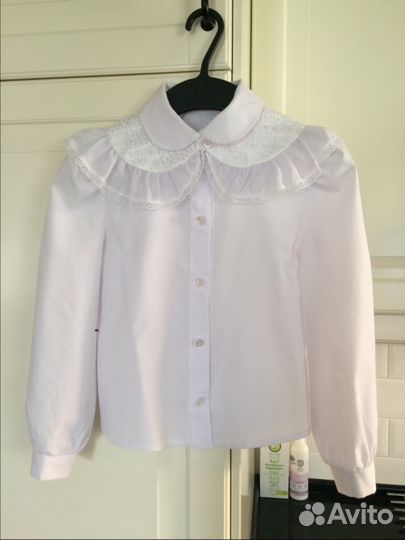 Продам белую блузку для школы