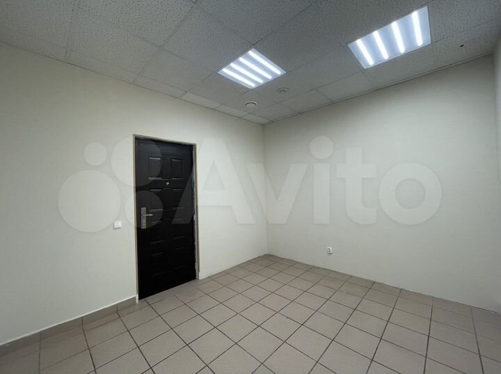 Офис, 11 м² без окна В Бизнес-центре
