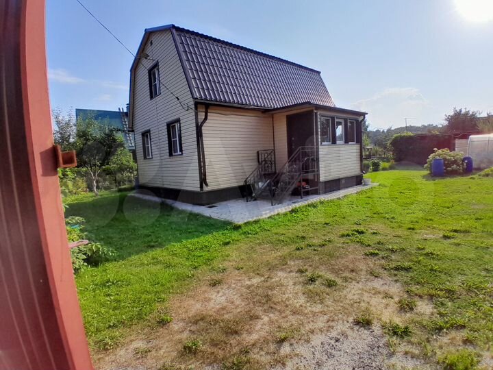 Дом 110 м² на участке 8 сот.