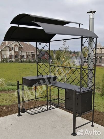 Мангал с крышей