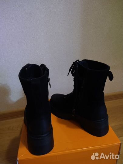 Ботинки женские 37 размер бу