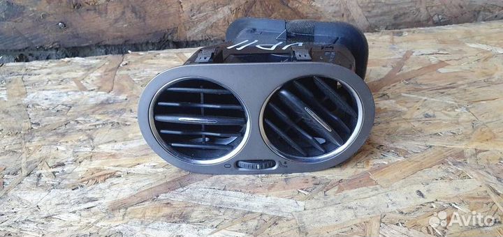 Дефлектор воздушный Volkswagen Tiguan 2007-2011