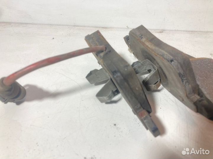 Тормозные колодки Volkswagen Passat BWA 2006