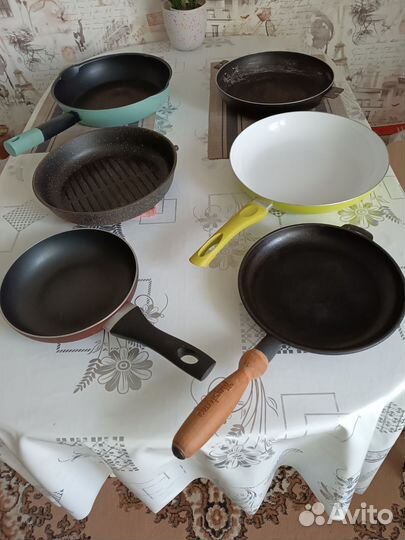 Сотейник /сковорода и другие кухонные предметы