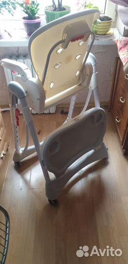 Стульчик для кормления