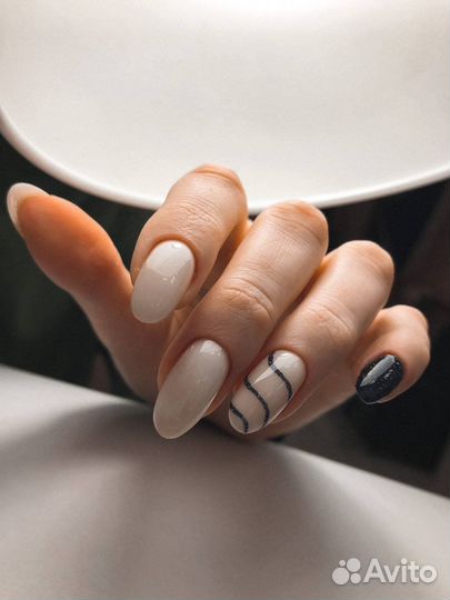 Нужна модель для мастера маникюра