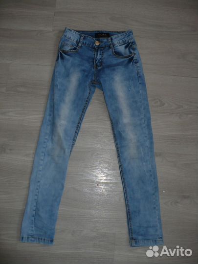 Джинсы голубые