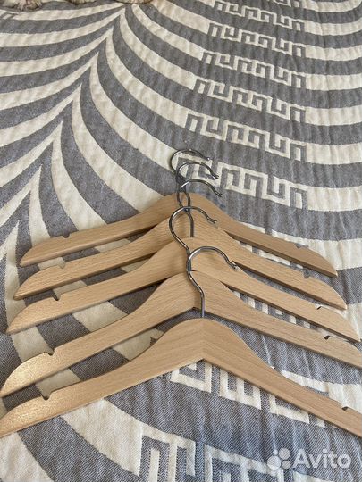 Вешалки плечики IKEA детские деревянные