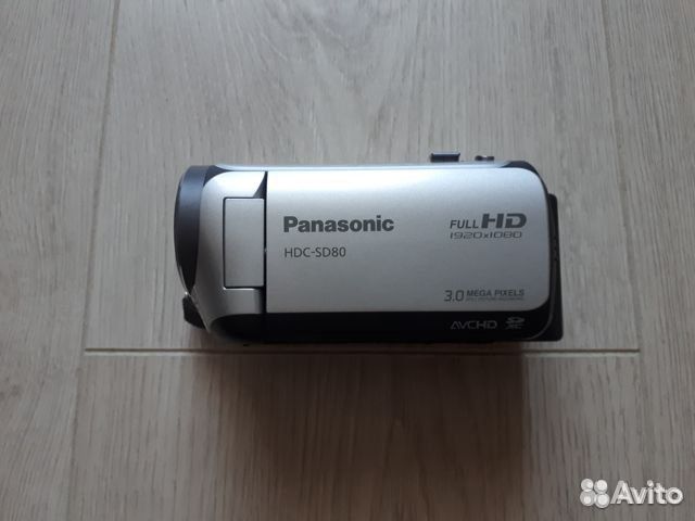 Видеокамера Panasonic HDC-SD80 (серебристый)