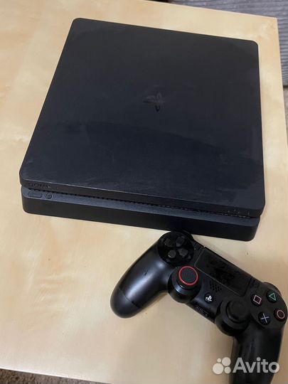 Sony PS4 slim