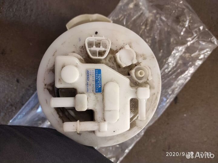 Насос топливный электрический, Toyota Corolla E15