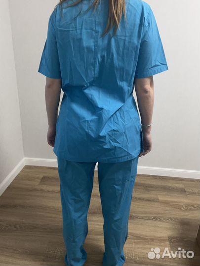 Медицинский костюм женский