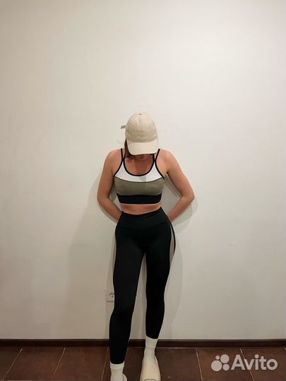 Спортивный костюм женский