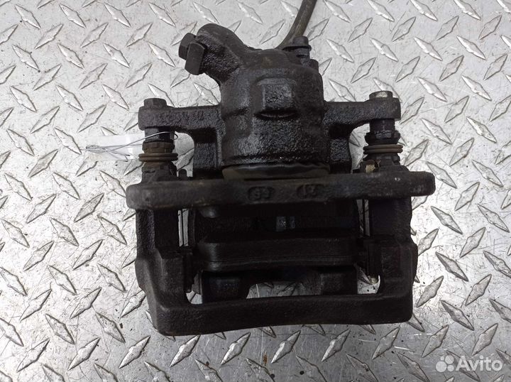 Суппорт задний левый Land Rover Range Rover 3 L322