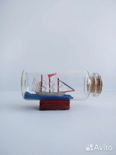 Корабль в бутылке