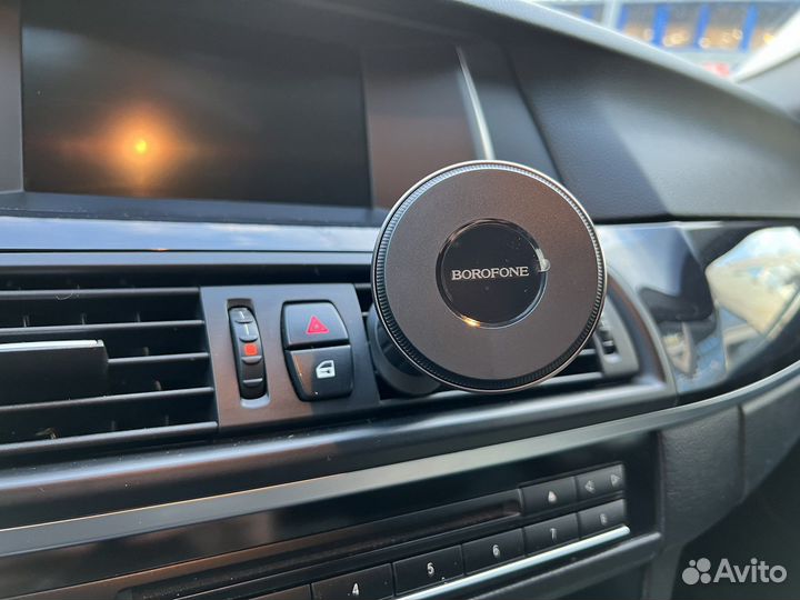 Держатель с крючком в машину Magsafe