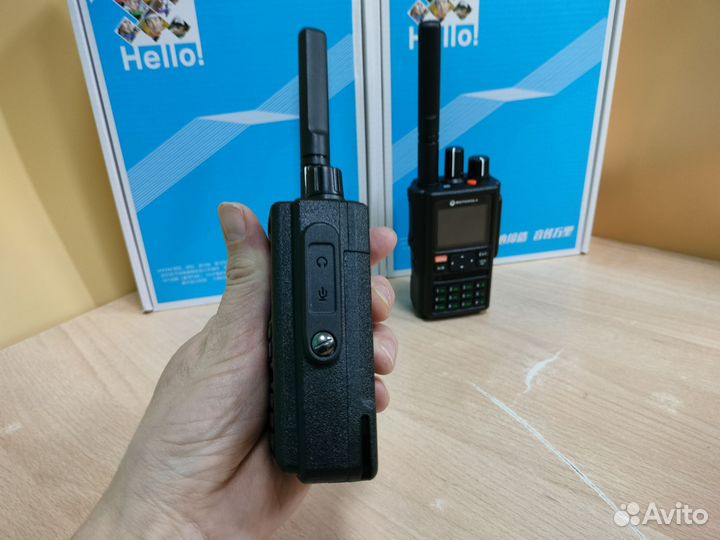 Комплект раций Motorola GP-UV650