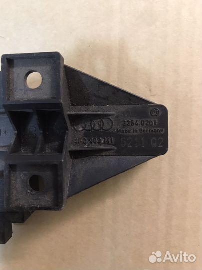 Антенна бесключевого доступа Audi A6C6 4f