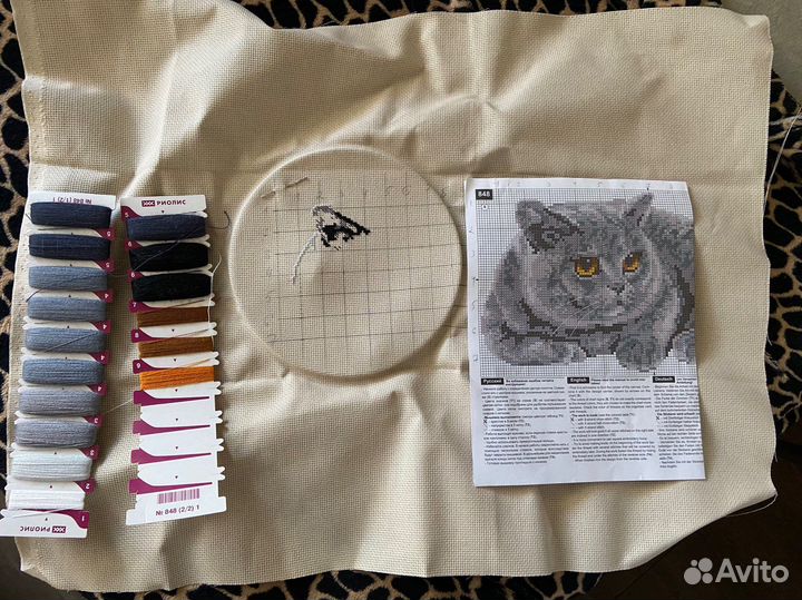 Наборы вышивки и гравюра